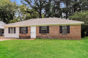 8044 Jamesbrook Dr Southaven, MS 38671